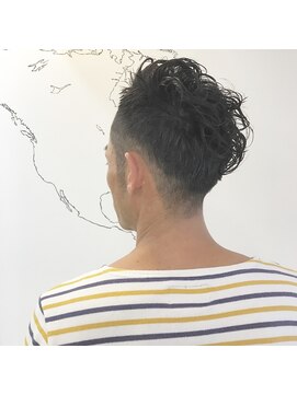 ゴッソホリエ(gosso horie) ◇刈り上げメンズショートパーマ◇