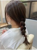 インナーカラーピンクの三つ編みアレンジ♪新宿