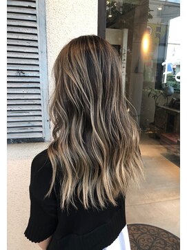 フェリス(Feliz) リアル外国人カラー☆エアタッチバレイヤージュ