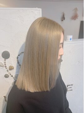 シュパーブ(SUPERBE) ブロンドストレート