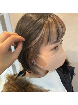 ニール(Neale.) フェイスフレーミングカラー