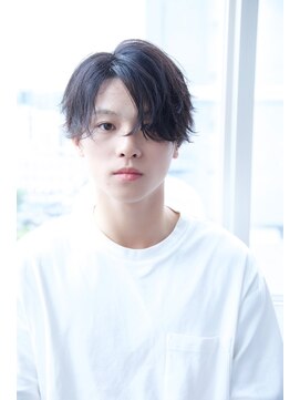 メンズサロン ゴールド 名古屋(GOALD) 緩スパ スパイラル ナチュラル センターパート 刈り上げ