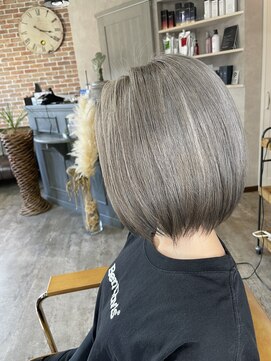 アンシュシュ(UN CHOU-CHOU) 丸みボブ