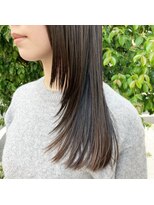 ブリス(VLISS)&nbsp;艶髪髪質改善_顔まわりレイヤーカット