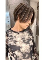 ビビッド(vivid)&nbsp;くびれショートエアタッチバレイヤージュハイライト