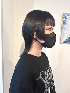 マリン(Marine) 20代30代ウルフ姫カットレイヤーブラック