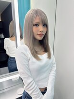 テイス 新宿(TACE)&nbsp;ホワイトグレー[ネビージュ/黒髪/小顔/新宿]