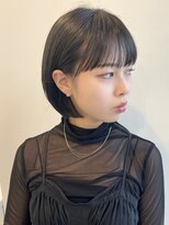 イヴォークトーキョーオーサカ(EVOKE TOKYO osaka)&nbsp;ミニボブ ショート 丸み 耳かけ ワイドバング シースルー 暗髪