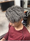 メンズパーマホワイトメッシュ縦落ちツイスパマッシュ