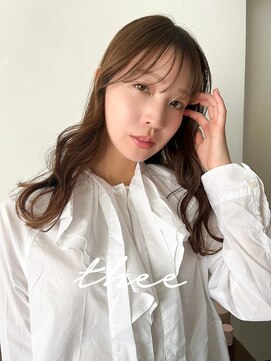 シー(thee) 明るめブラウン、ロングレイヤー