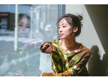 KVELL by urban.【クヴェル バイ アーバン】髪質改善/レイヤー/暗髪/韓国/縮毛矯正