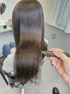 トッカ 茨木(tocca) 【tocca茨木　篠原】どんな髪でも艶々になる業界最高峰髪質改善