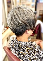 サーティエイト(38)&nbsp;白髪いかした 50代 丸みショート/カット/ボブ/髪質改善/白髪/