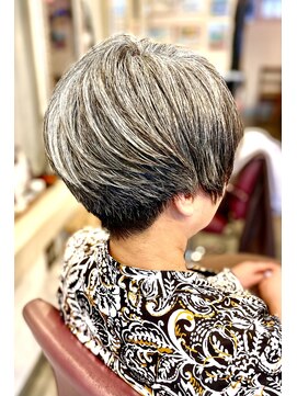サーティエイト(38) 白髪いかした 50代 丸みショート/カット/ボブ/髪質改善/白髪/
