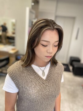 アヴァンス 京橋店(AVANCE) 表面・顔周り・全体にバランス良く入れた デザインハイライト