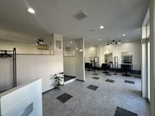 スガミ(SUGAMI)の雰囲気(落ち着きと清潔感が広がる店内視線を気にせず過ごせる上質空間)