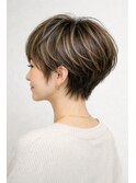 ショートレイヤー　白髪ボカシハイライトを　名東区美容室