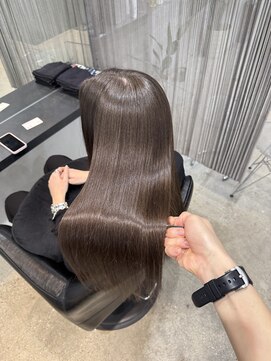 ボンズサロン オモテサンドウ アネックス(BONDZSALON OMOTESANDO ANNEX) 髪質改善&縮毛矯正×酸性ストレート【表参道駅,原宿駅】