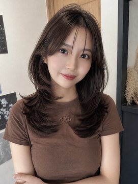 エトワ 中央店(etoi) 大分ハッシュカット胸上鎖骨下ミディアムレイヤースタイルかるめ