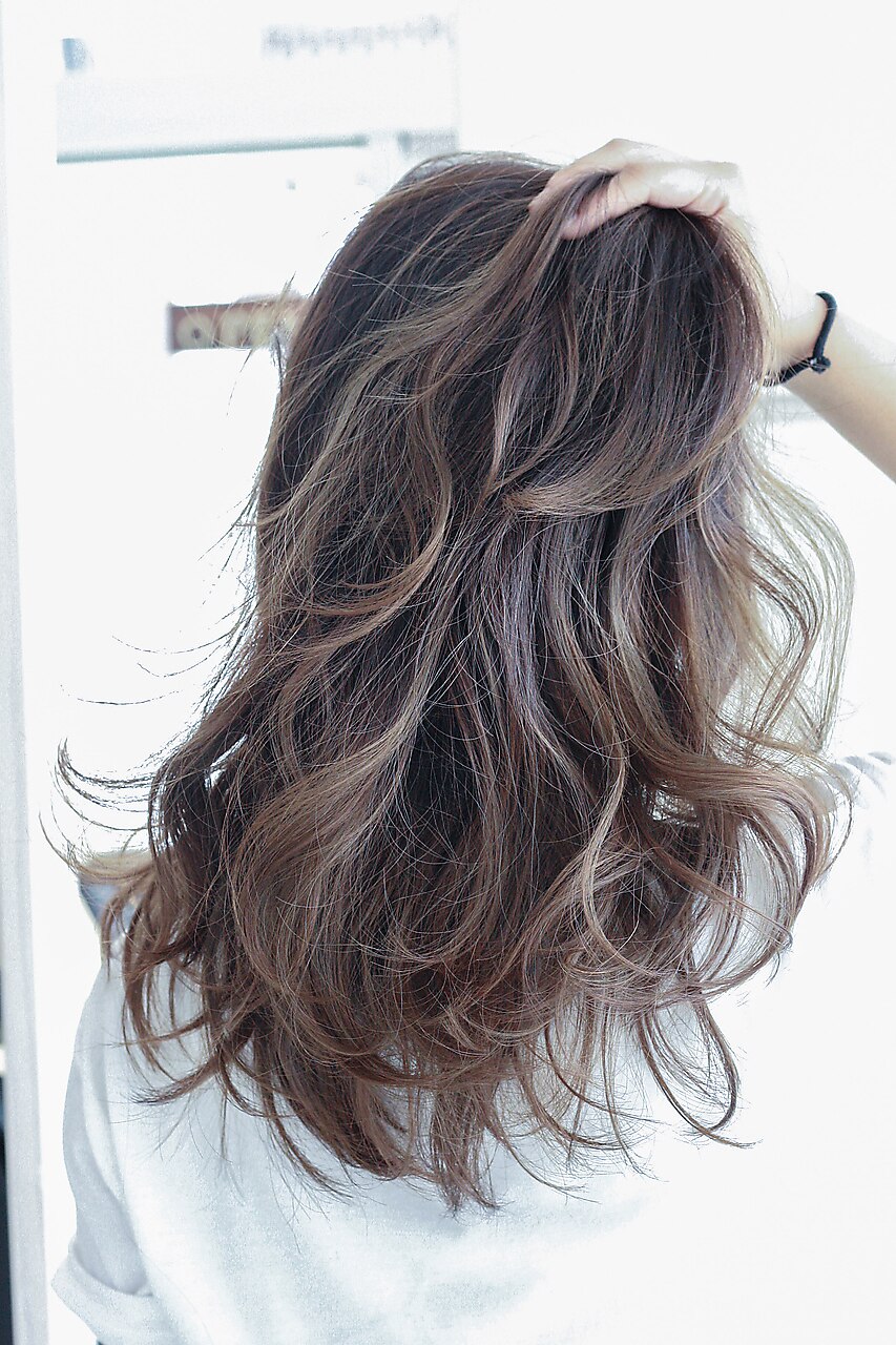 沖縄で人気のデジタルパーマ・エアウェーブが得意なサロンの美容院