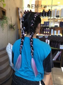 エム インターナショナル 春日部本店(EMU international) エクステを編み込んだボクサーブレイズ