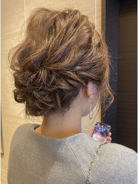 オプスヘアーフェリース(OPS HAIR feliz) ボブシニヨン