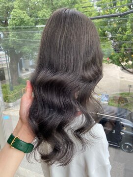 インク サカエ(inq sakae) グレージュカラー