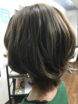 エチュード ショートウルフボブ