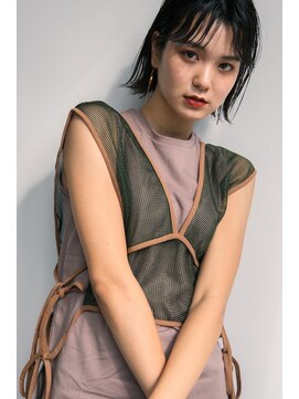 サングース(Sungoose) 外ハネボブセクションカラーグラデーションカラーペールベージュ