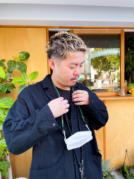 シツ(situ) 無造作ショート