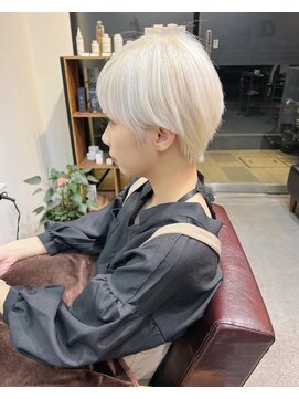 ナット(Nat) white