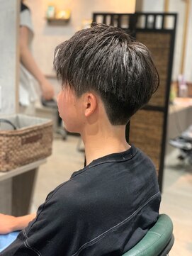 グラフ(GLaugh) ツーブロック束感マッシュ