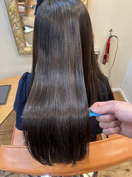 エルムトウキョウ(ELM Tokyo) 【美髪矯正+髪質改善トリートメント】