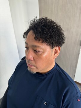 エイト(AITE) ベリーショート/ダークアッシュ/ニュアンスパーマ/韓国マッシュ