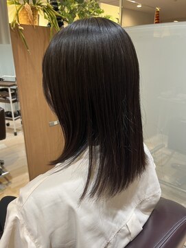 エル バイ ファースト(L by first) 【L by first】バッサリ耳掛けボブ