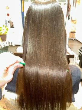 トゥルートラスト アン 下石田店(True Trust un) 髪質改善/ツヤ髪ロング/縮毛矯正/ナチュラルブラウン20代30代