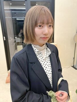 スニュウ(snuw) 【snuw_ayano】ホワイトベージュ/ボブ