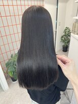 ペレ 栄 アネックス(PELE栄ANNEX)&nbsp;韓国 くびれロング レイヤー ワンホンヘア 小顔前髪