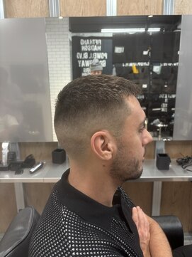 リレーションメンズヘアー(RELATION MEN'S HAIR) スパイキーショートフェザーパーマベリーショートメンズ