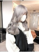 ピンクベージュ