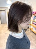 レイヤーボブ_色っぽい顔まわりカット