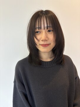 イラ(Era) レイヤー/アッシュベージュ