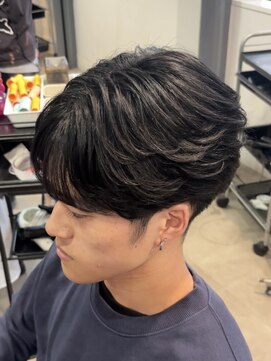 アウラ(AURA) シースルーフェザーショート/フェザーパーマ/ラウンドマッシュ