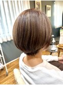 ショートボブ