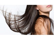 頭皮デトックス×髪質改善。毛穴からリセットし、素髪から美しく。