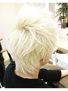 クレア本厚木(CREA) ホワイトカラー