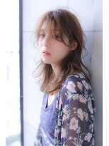 ブラン 梅田(Blanc)&nbsp;ウザバング 大人かわいいレイヤーミディ