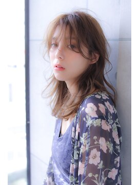 ブラン 梅田(Blanc) ウザバング 大人かわいいレイヤーミディ