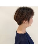 ふんわりボリュームのショートスタイル