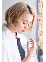 メーヴェ(Mowen) mowen 南堀江 ミニボブ×ブロンドカラー×外国人風